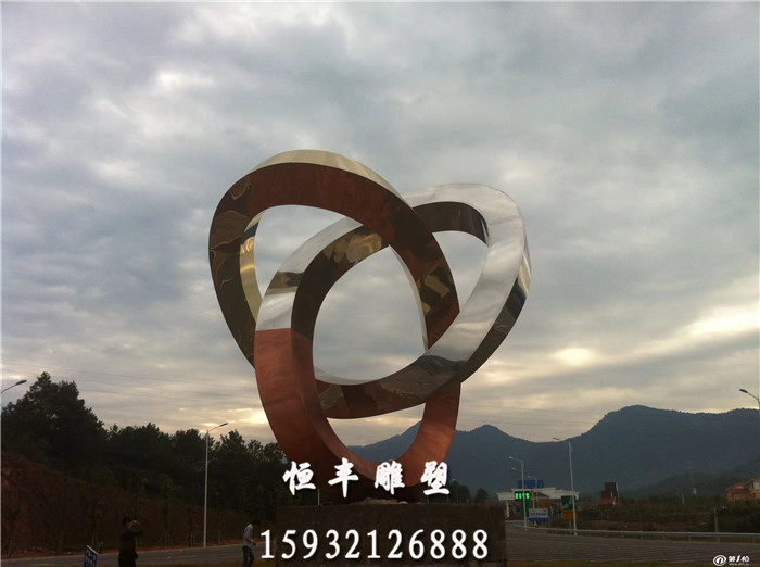 曲阳县雕塑铸铜雕塑等铸造类雕塑首先是泥塑的塑造