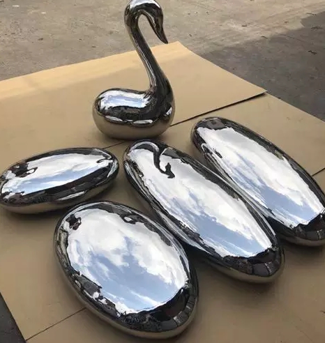 不锈钢动物雕塑是造型艺术的一种