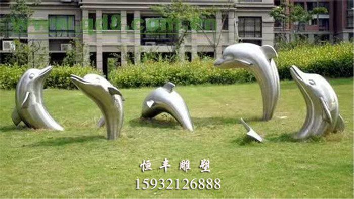 不锈钢校园雕塑图片