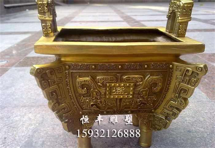 铜鼎雕塑