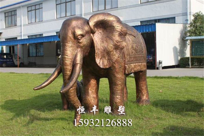 大象雕塑